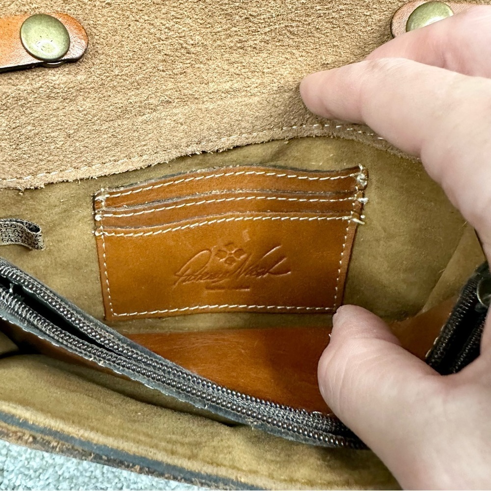 Patricia Nash Torri Crossbody in Burnished Tooled Gold - Picture 6 of 6